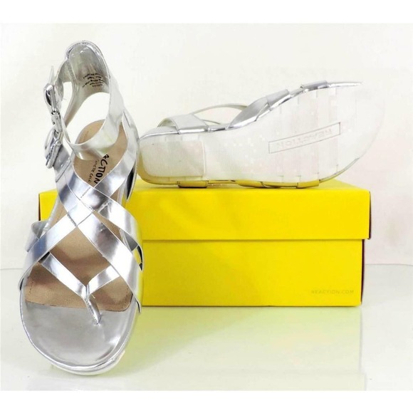 Kenneth Cole Reaction Park Bench 2 LE Gladiator Sandal Silver Size 6 - Picture 8 of 8